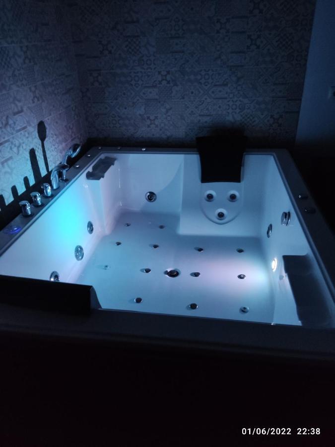 Villa Bali Con Jacuzzi Climatizado Y Piscina Climatizada Con Jacuzzi Чиклана де ла Фронтера Екстериор снимка
