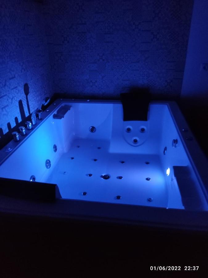 Villa Bali Con Jacuzzi Climatizado Y Piscina Climatizada Con Jacuzzi Чиклана де ла Фронтера Екстериор снимка
